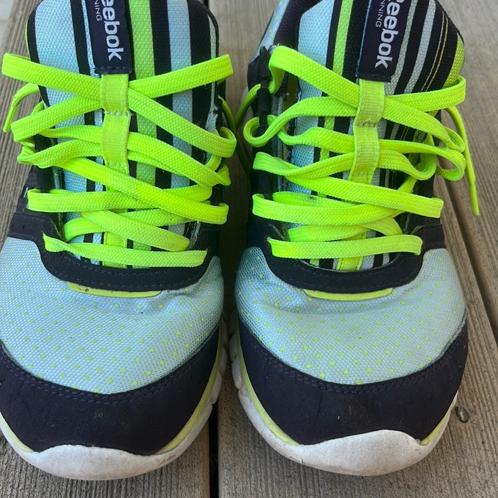 Women’s Reebok 7.5